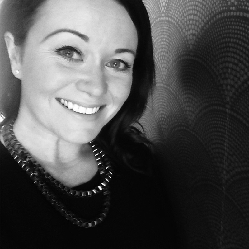 Suzy Knight